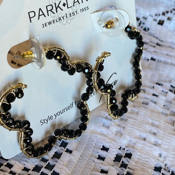 NWT FLORAL EVERY DAY EMBER EARRINGS BLACK BEADS GOLD ACCENT METAL FUNKY - Picture 6 of 14